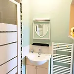 Petit Douillet L'abri Cotier
