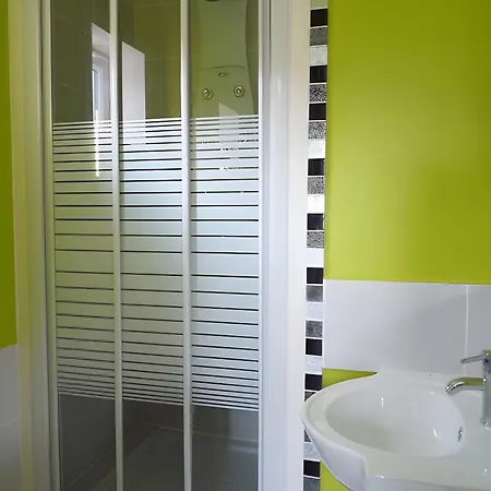 Petit Douillet L'abri Cotier Saint-Léonard