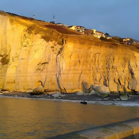 Petit Douillet L'abri Cotier