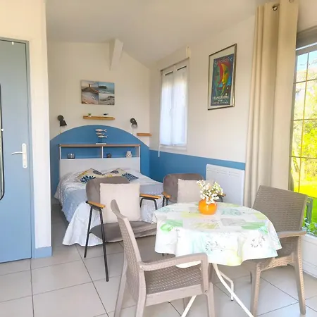Petit Douillet L'abri Cotier Apartment